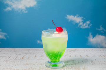 つめたいクリームソーダ　Cold cream soda summer