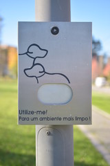 Dispensador de Sacos Caninos