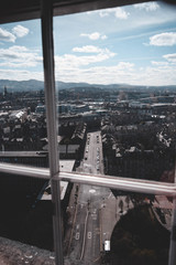 Blick durchs Fenster, Edinburgh, Schottland, England, Stadt, Menschen, Leben, Scheibe