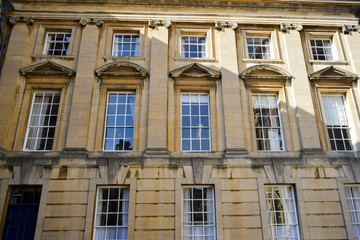 Fototapeta na wymiar Haus, Fassade, Textur, Fenster, Edinburgh, Scheiben, Glas, Oxford, Hintergrund