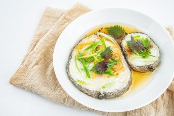 Nutritious and delicious steamed Antarctic fangs