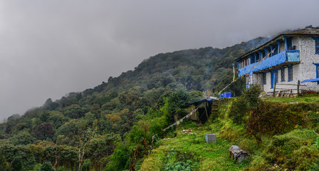 Fototapeta na wymiar Local house at mountain village at base camp path
