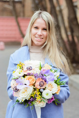 girl with a bouquet of flowers wedding salon