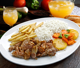 roast beef with vegetables and rice