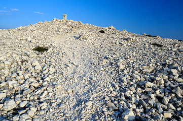 Wanderweg zum Gipfel des Obzova, Insel Krk, Kroatien