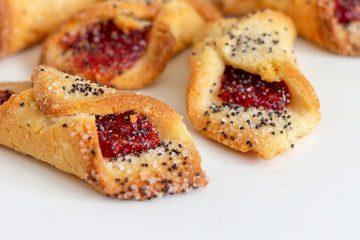 Delicious cookies with fruit filling