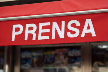 Obraz premium Press poster in Spanish (kiosk, sale of newspapers, magazines, ...)