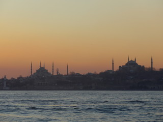 Fototapeta na wymiar sunset in istanbul 