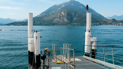 Anlegestelle für Schiffe und Boote, in Varenna, am Comer See
