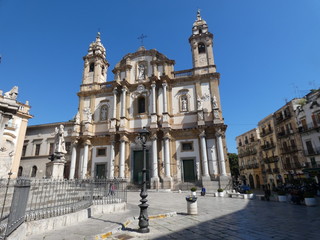 Fototapeta na wymiar Storia di Palermo