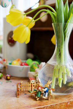 easter decorations with tulips