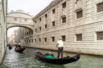 Fototapeta na wymiar ponte dei sospiri, Venice, Italy