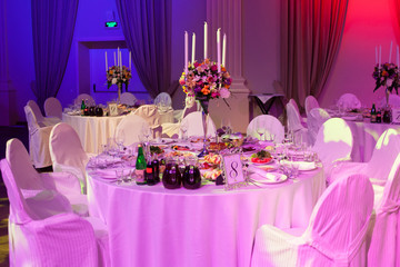 banquet table