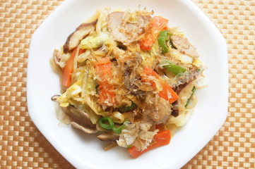 焼きうどん　家庭料理