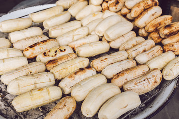 Hot new bananas, many new delights, placed on the grill, Thai food, delicious national car