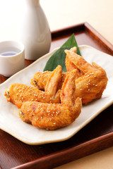 手羽先　Spicy fried chicken wings Tebasaki
