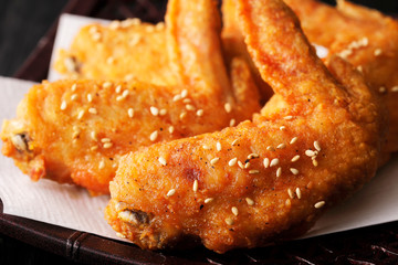 手羽先　Spicy fried chicken wings Tebasaki