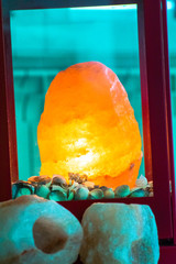 salt lamp relaxing atmoshpere