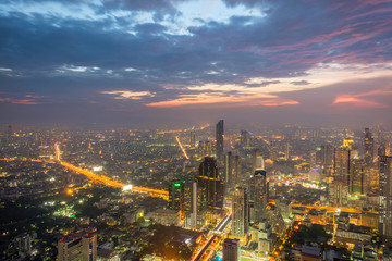 Fototapeta premium Night time view over Bangkok, Thailand