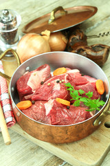 boeuf cru pour bourguignon