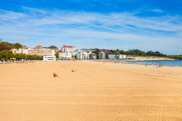 Fototapeta premium Santander city beach aerial view