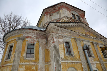 Fototapeta na wymiar Resurrection women's Monastery. Torzhok, Russia. Founded in the 16th century