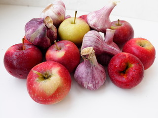 garlic and apples