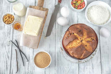 Panettone with ingredients