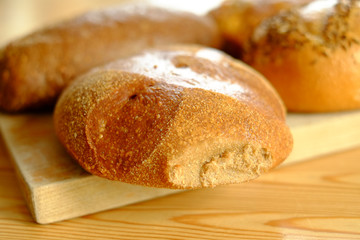 Knackige Frühstücksbrötchen aus dem Backofen