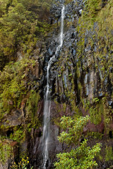 Fototapeta na wymiar Risco-Wasserfall bei Rabaçal, Madeira