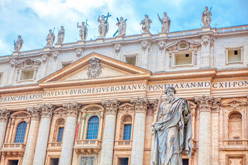 Fototapeta na wymiar statue in front of Saint Peter Basilica in Vatican