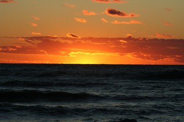Zachód słońca Uska Morze