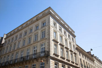 Fototapeta na wymiar Typical parisian residential buildings of Haussmann and Art Deco style city paris bordeaux