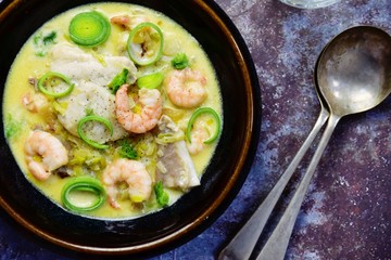 Cod and prawns with fennel and sour cream