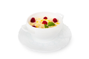 Porridge with fresh raspberries and peaches