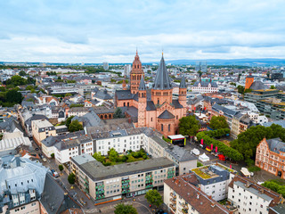 Obraz premium Mainz cathedral aerial view, Germany