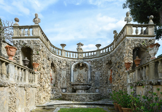 Secret garden with sculptures on the fille Gamb&eacute;raia in Settignano. Upper garden in Villa Gamberaia.