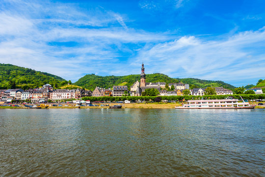 รูปภาพKohem – เลือกดูภาพถ่ายสต็อก เวกเตอร์ และวิดีโอ112 | Adobe Stock