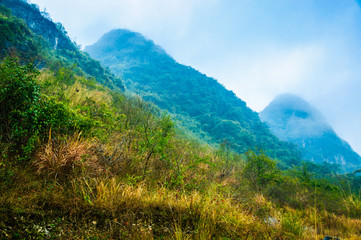 Fototapeta premium Mountain scenery in the mist 
