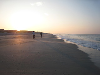 Naklejka premium walk on the beach
