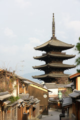 Fototapeta premium Kyoto,Japan-March 23, 2019: View of Yasaka street in Kyoto in the morning.