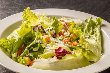 ロメインレタスのサラダ　Romaine lettuce salad