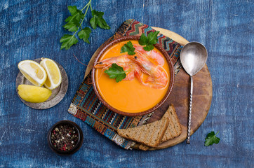 Traditional creamy soup with shrimp