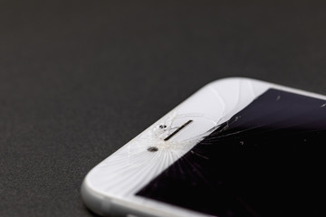 スマホ画面割れ