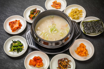 ソルロンタン　韓国のスープ　Korean white soup Seolleongtang