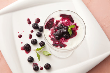 　ミックスベリー　ヨーグルト