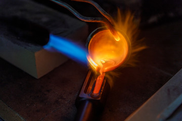 goldsmith's workshop, gold melt