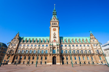 Fototapeta na wymiar Hamburg City Hall or Rathaus