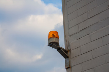 flasher on the building