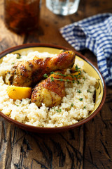 Chicken drumsticks with couscous